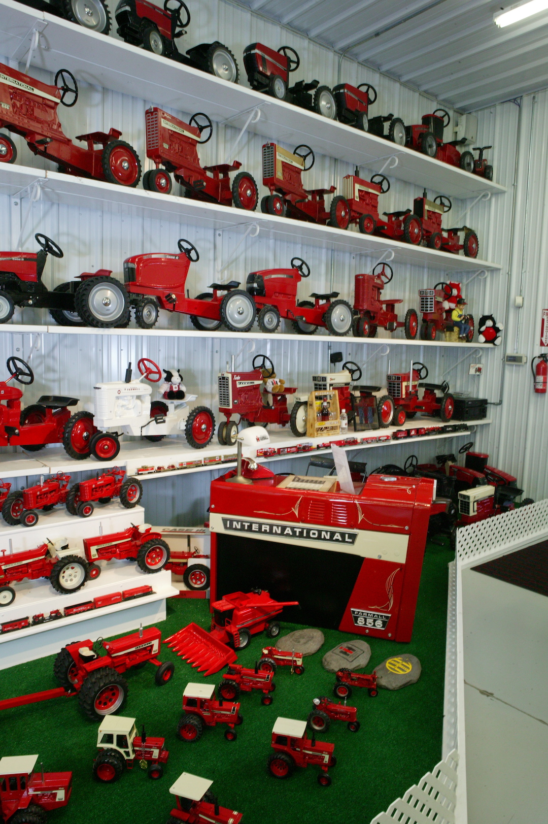 farmall memorabilia