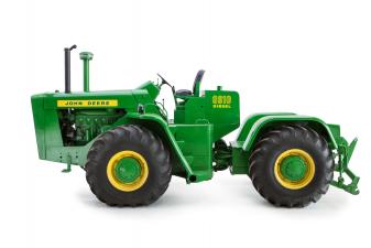 8010 John Deere Side view